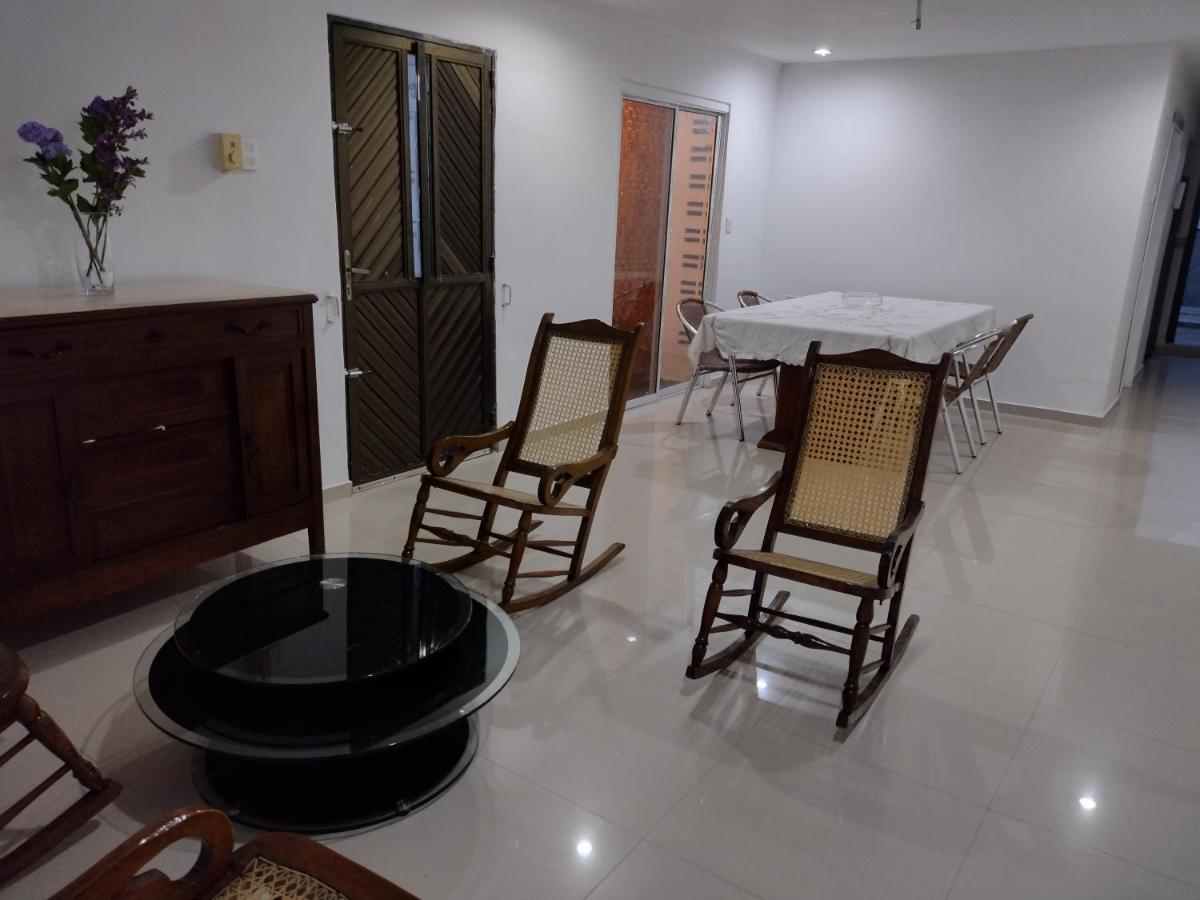 Clementina Hostel Cartagena Luaran gambar