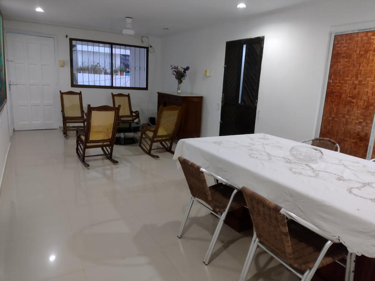 Clementina Hostel Cartagena Luaran gambar