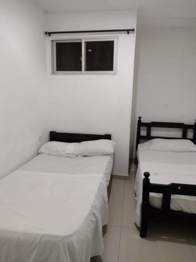 Clementina Hostel Cartagena Luaran gambar